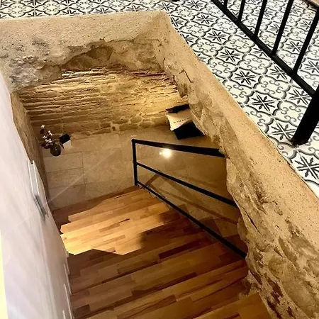 Le Troglochill شقة