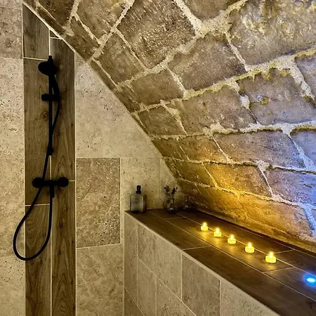 Le Troglochill شقة *