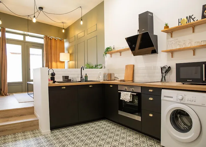 Le Troglochill דירה *