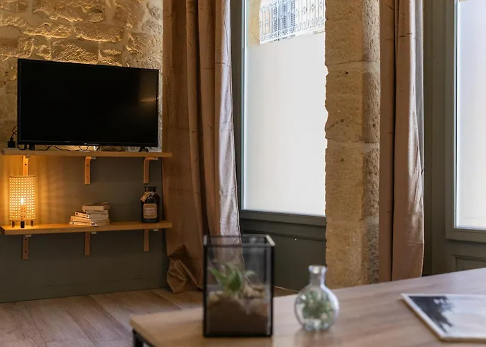 Le Troglochill דירה *